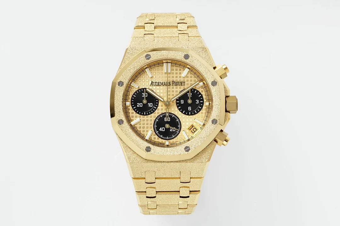 Royal Oak Chrono 26240BA Frosted 41mm YG/YG Gold/Blk Dial?