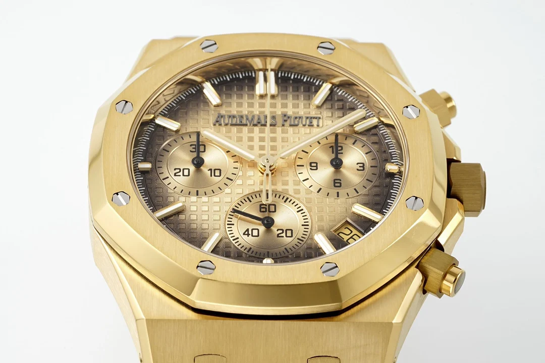 Royal Oak Chrono 26240BA 41mm YG/YG Gold Dial
