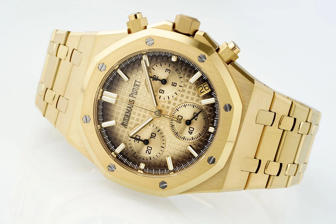 Royal Oak Chrono 26240BA 41mm YG/YG Gold Dial