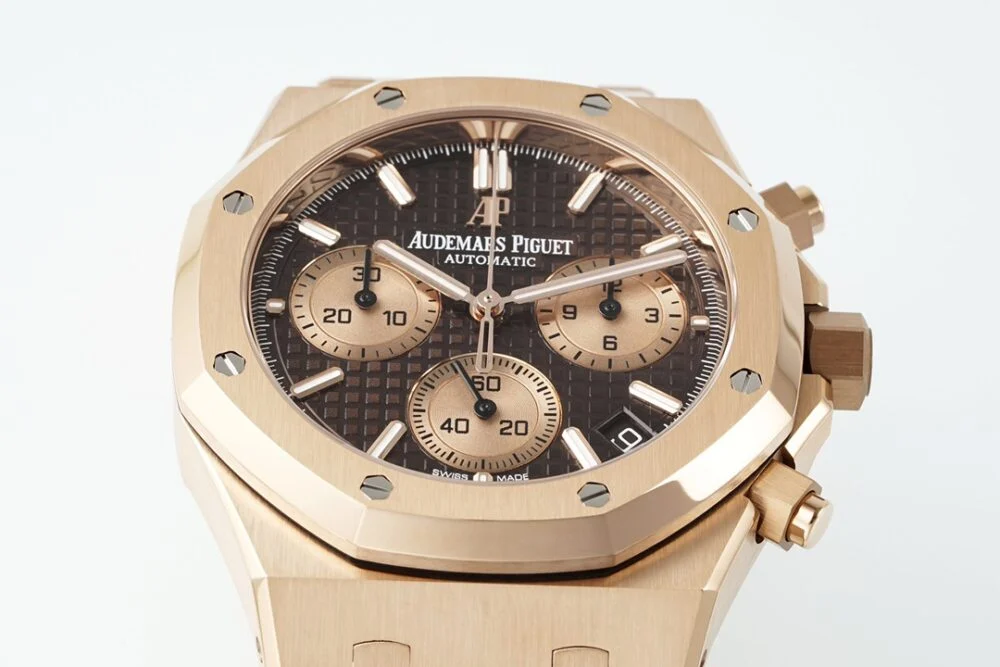 Royal Oak Chrono 26240 RG APSF Brown/RG Dial on RG Bracelet?