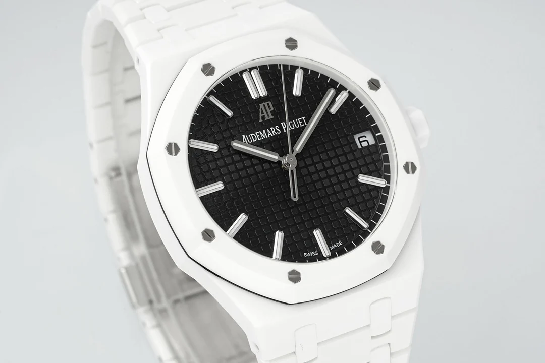 Royal Oak 41mm 15500 White Ceramic/Cer Black Dial