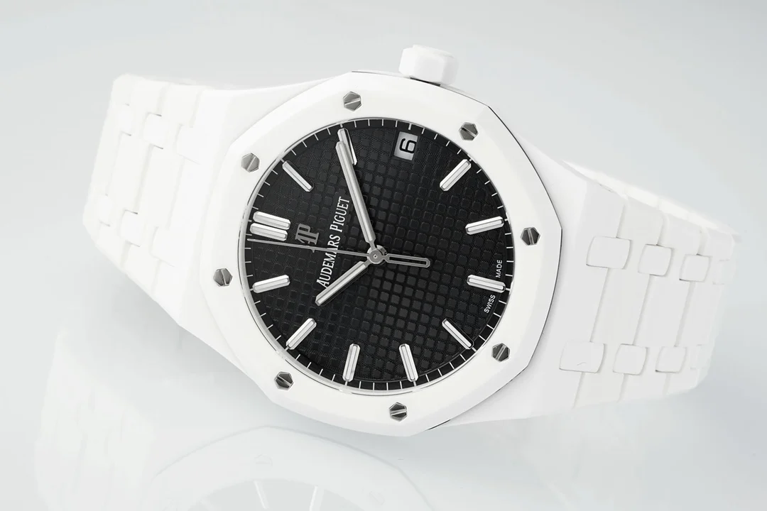 Royal Oak 41mm 15500 White Ceramic/Cer Black Dial