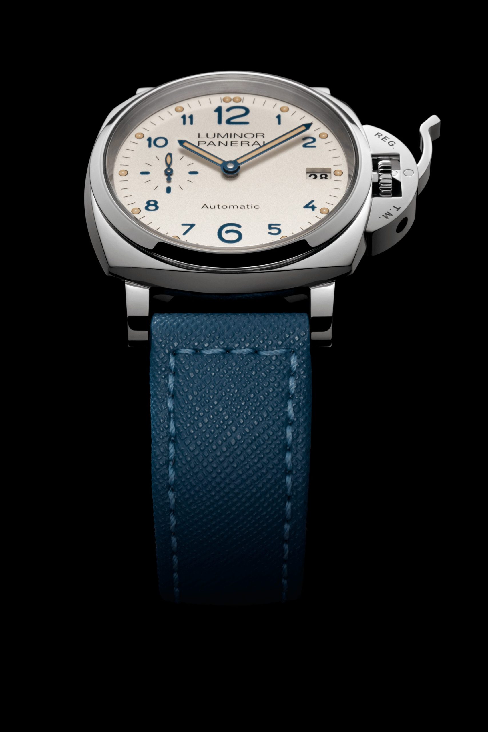 Panerai Luminor PAM00903 Automatic White Dial Replica Watch