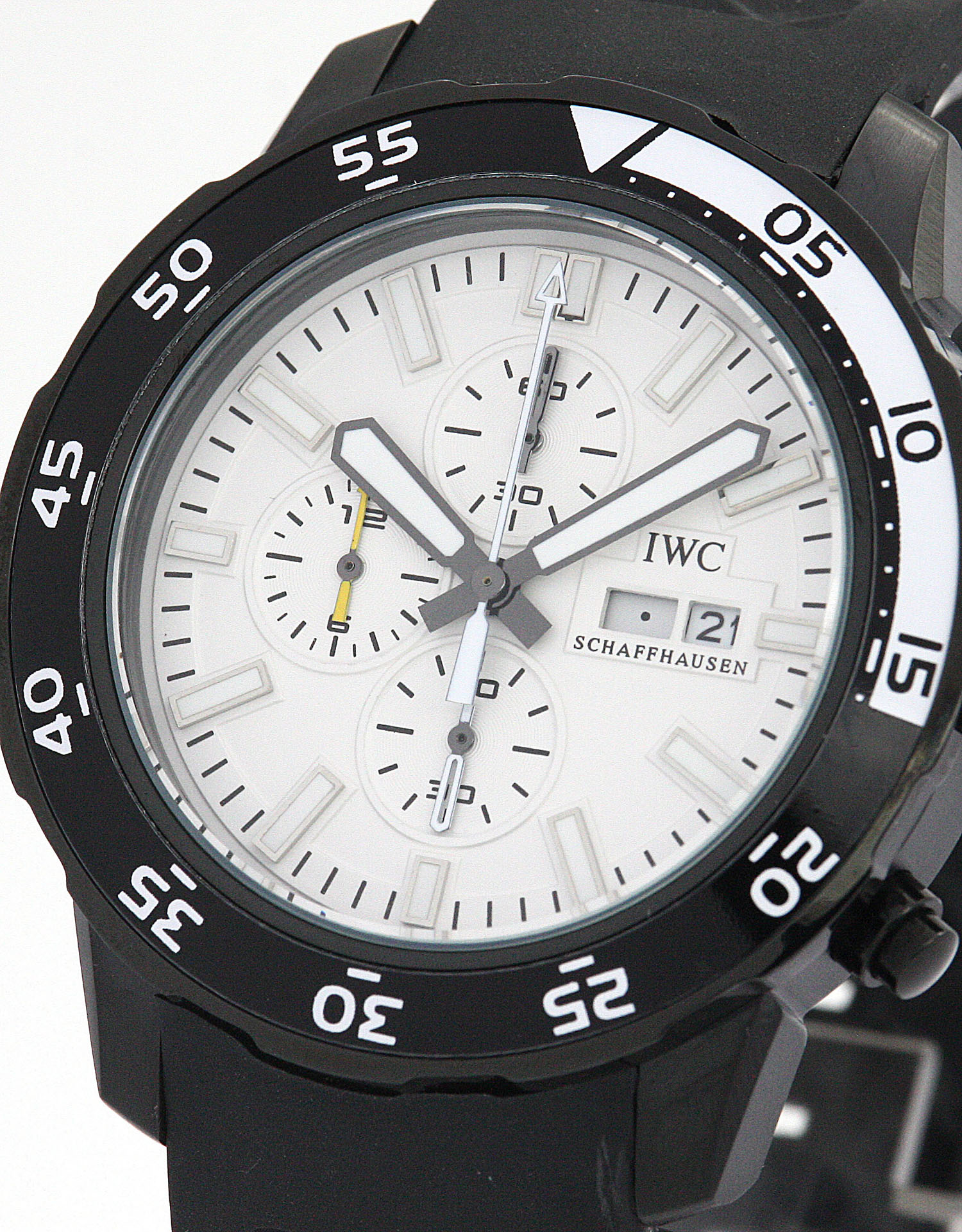 IWC Aquatimer IW376705 Replica Watch, Quartz Movement, 44mm Steel Case, Baton Dial, Rubber Strap