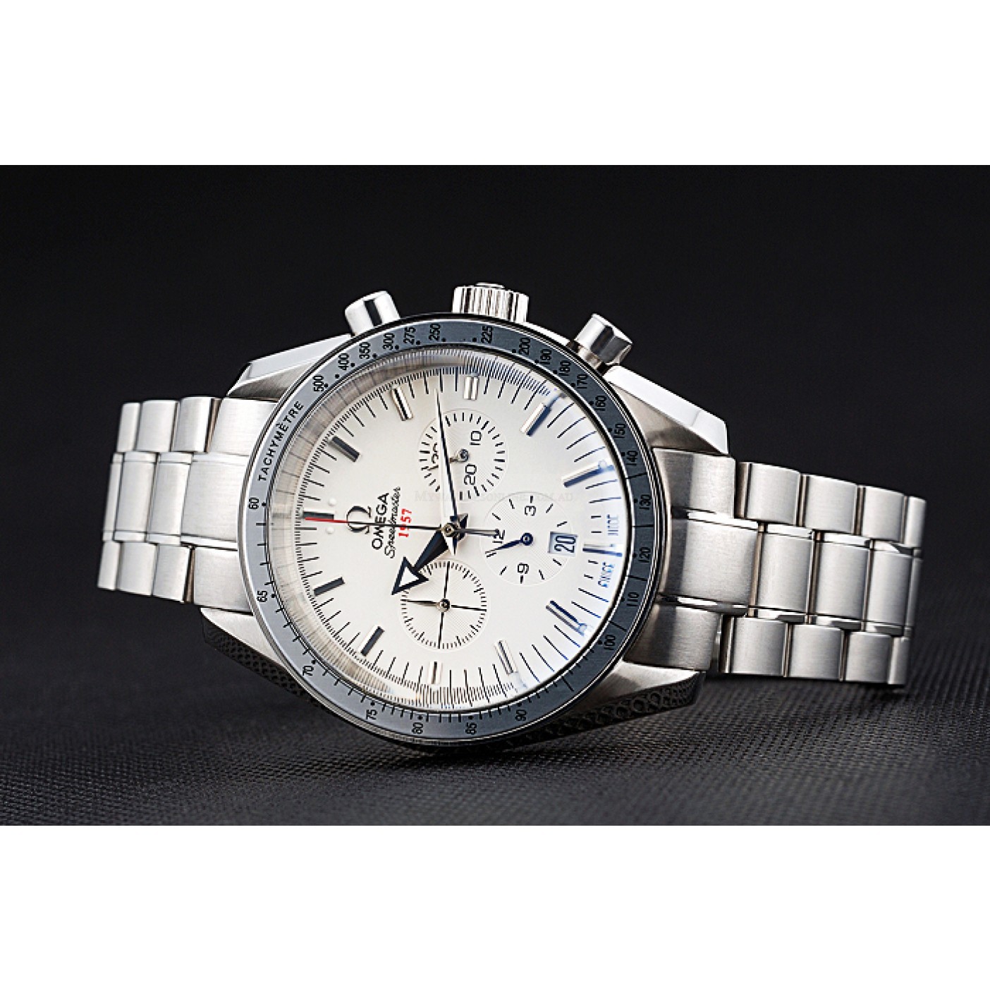 Omega Speedmaster 622522 | Quartz | Japanese | Brushed Stainless Steel | Chronograph | Sapphire