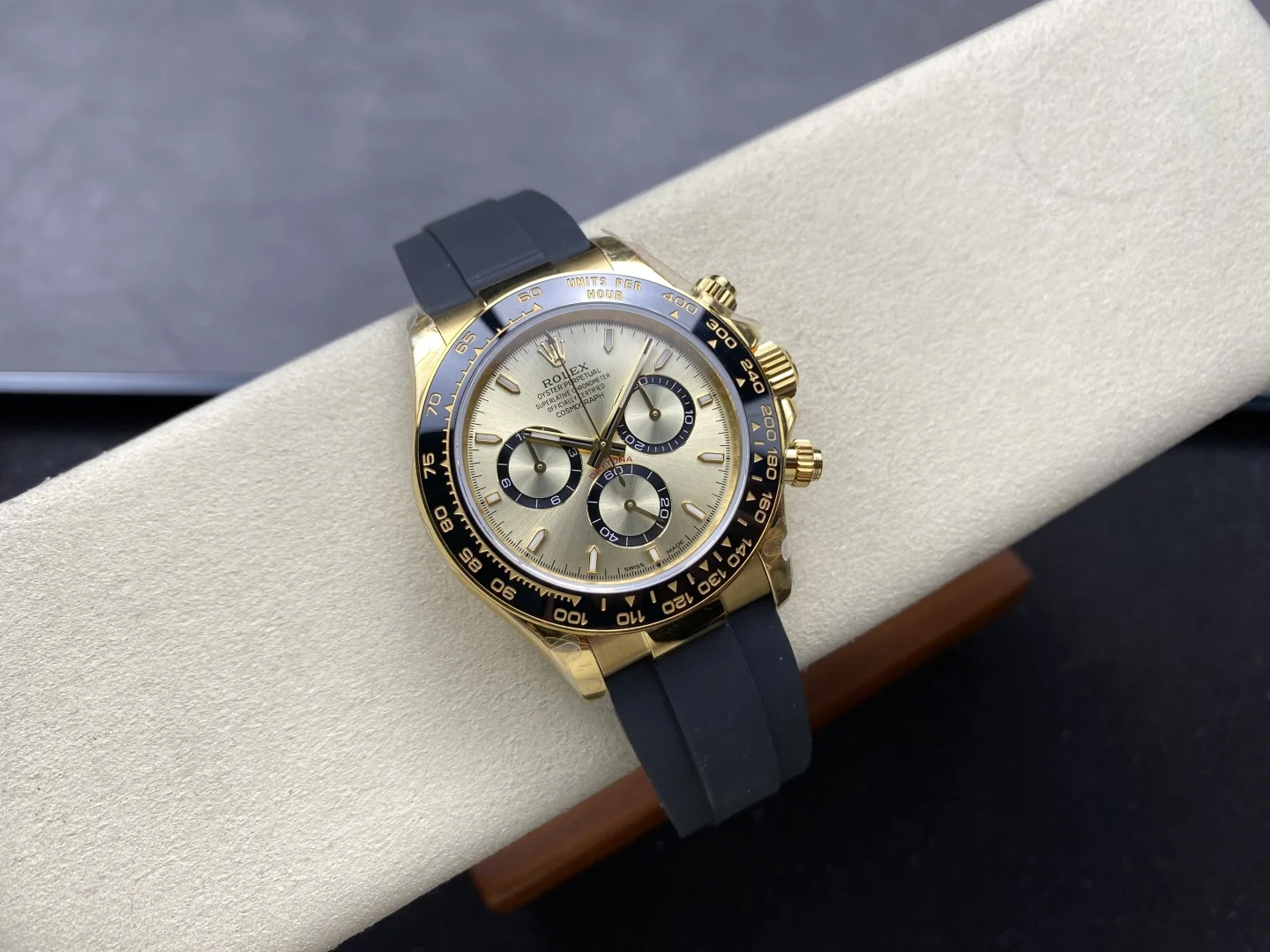 Daytona 126518 ARF 1:1 Best Edition YG Dial on Oysterflex Strap DD4131 V2 (Weighted)