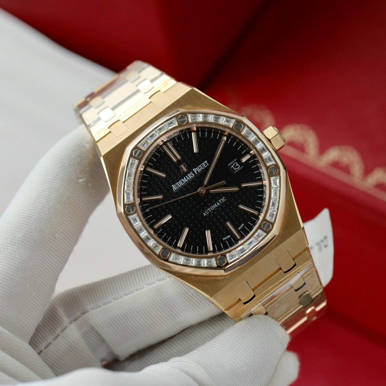 Audemars Piguet Royal Oak 15400OR 41mm Custom with Moissanite Diamonds
