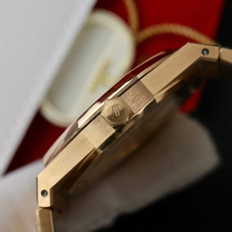 Audemars Piguet Royal Oak 15400OR 41mm Custom with Moissanite Diamonds