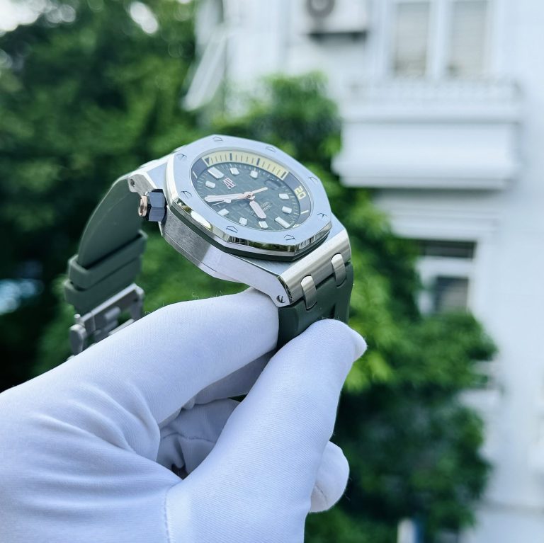Audemars Piguet Royal Oak 15720ST 42mm IP Factory Green Dial