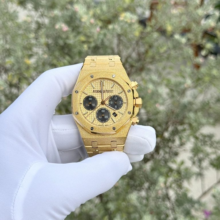 Audemars Piguet Royal Oak 26331 41mm Frosted Gold?