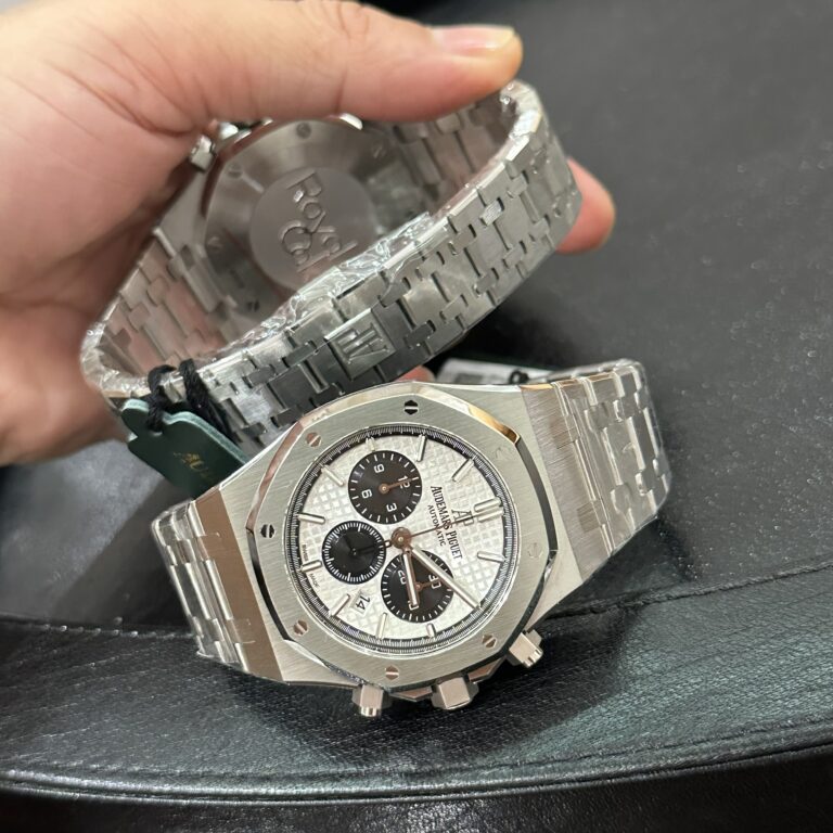 Audemars Piguet Royal Oak 26331ST 41mm with White Dial