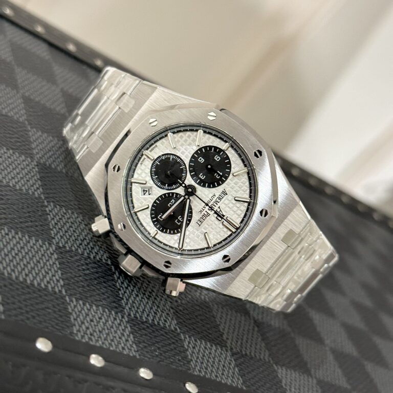 Audemars Piguet Royal Oak 26331ST 41mm with White Dial