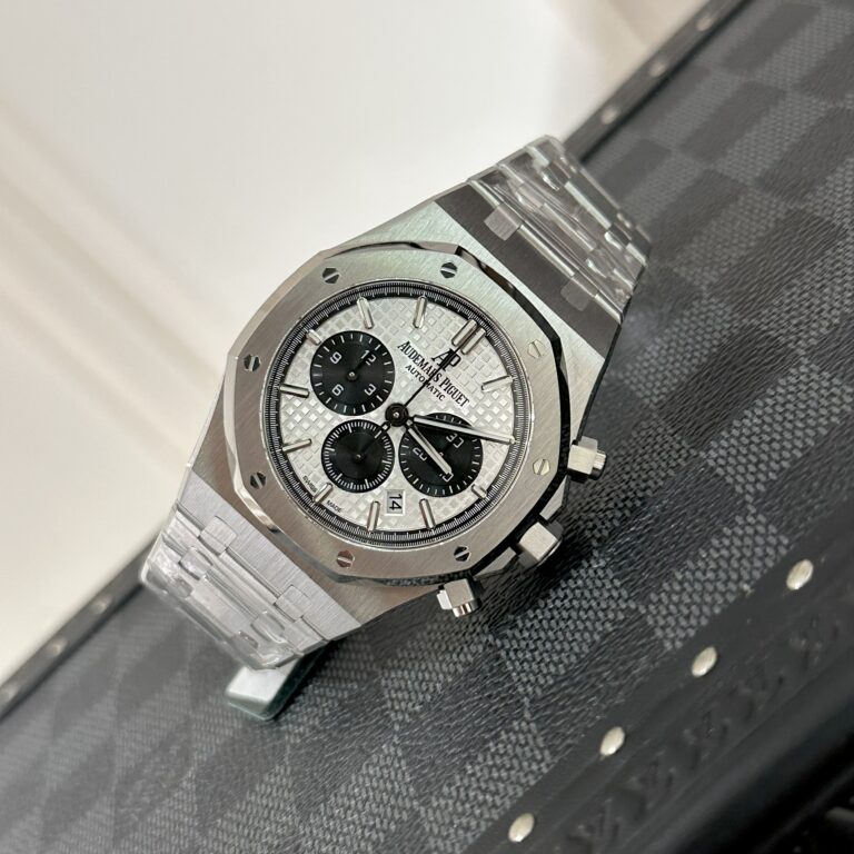 Audemars Piguet Royal Oak 26331ST 41mm with White Dial