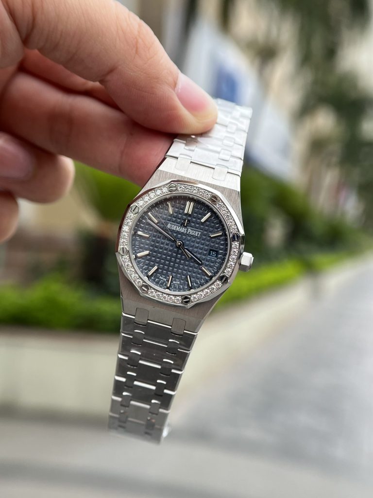 Audemars Piguet Royal Oak 34mm with Blue Dial and Metal Wire Bracelet