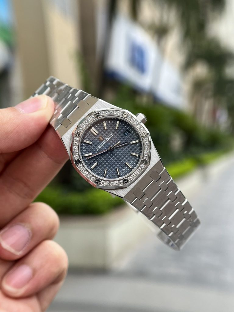 Audemars Piguet Royal Oak 34mm with Blue Dial and Metal Wire Bracelet