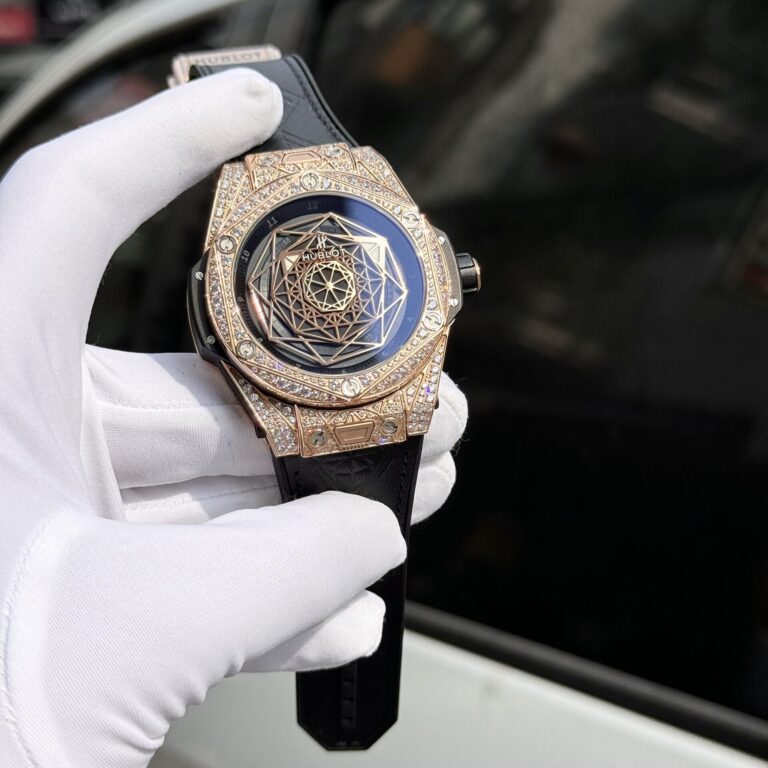 Hublot Big Bang Sang Bleu King Gold Diamond 44mm