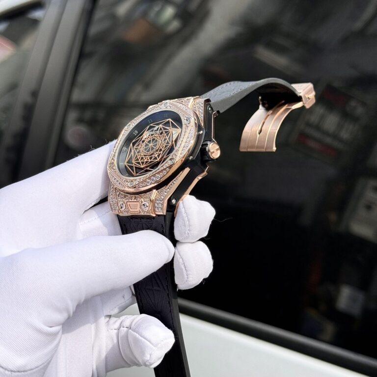 Hublot Big Bang Sang Bleu King Gold Diamond 44mm
