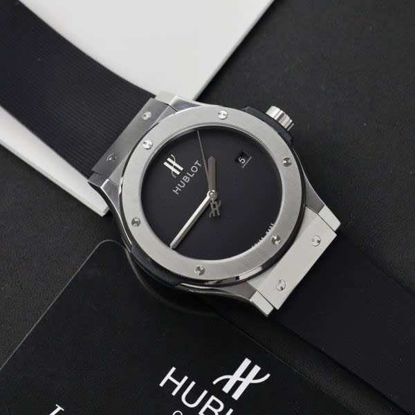 Hublot Classic Fusion 40 Years Anniversary 42mm Black Dial