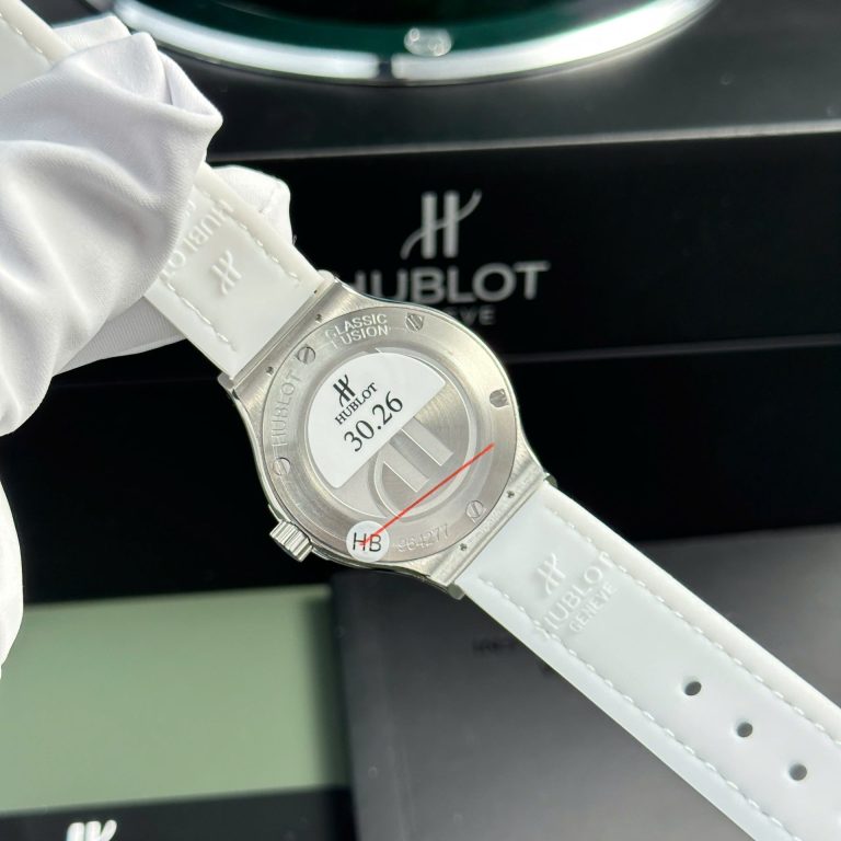 Hublot Classic Fusion 11 Women Watch 33mm White Dial