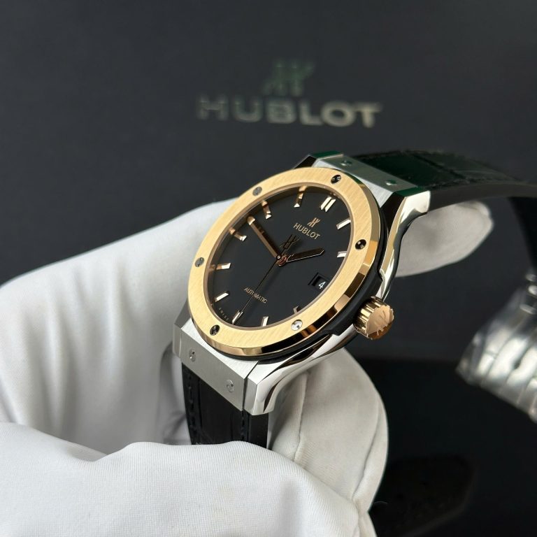 Hublot Classic Fusion Black Dial King Gold Bezel 42mm