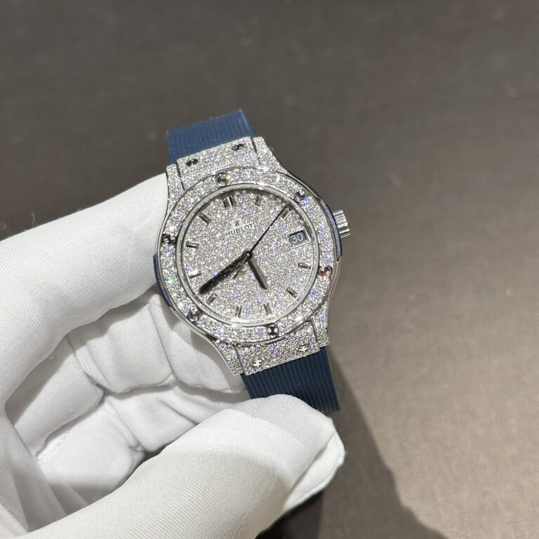 Hublot Classic Fusion Blue Rubber Strap Moissanite Diamond 33mm