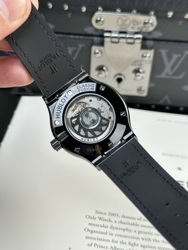 Hublot Classic Fusion Ceramic With Stone Swarovski Refined 42mm
