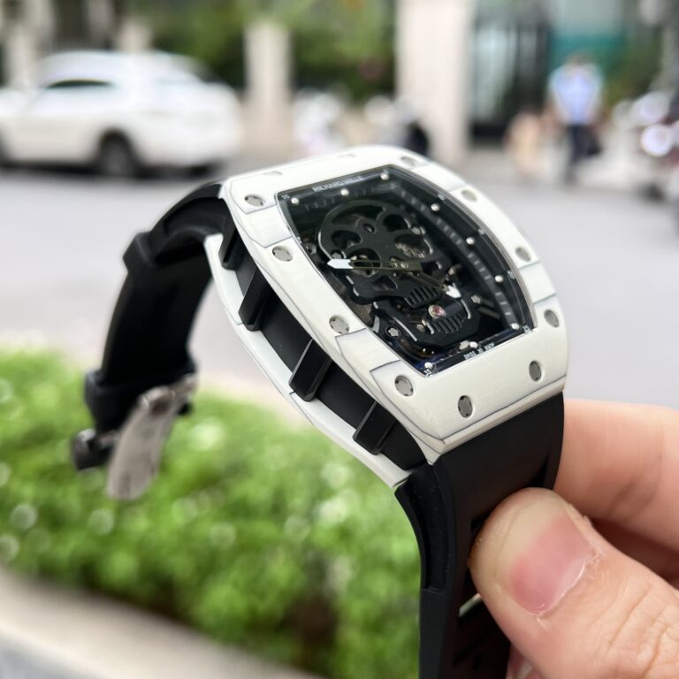 Richard Mille RM052 Tourbillon Skull Carbon with Rubber Strap 43mm