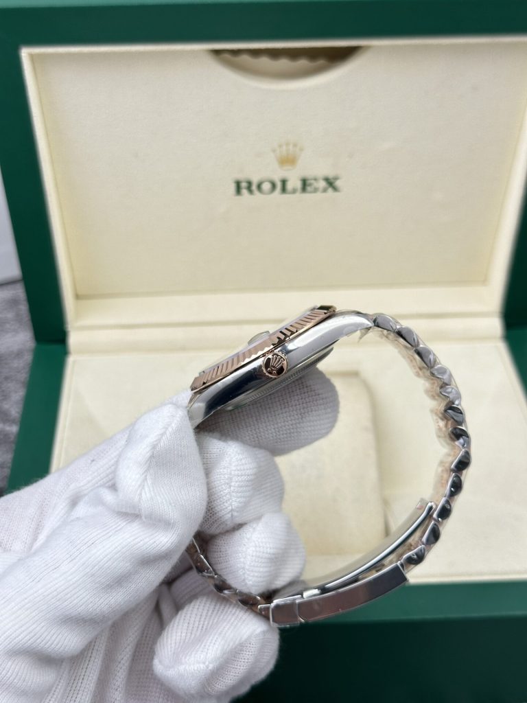 Rolex DateJust 126331 Demi Rose Gold Black Dial Clean Factory 41mm