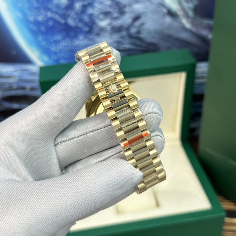 Rolex Day-Date Mother-Of-Pearl Dial With Diamonds BP Factory 40mm