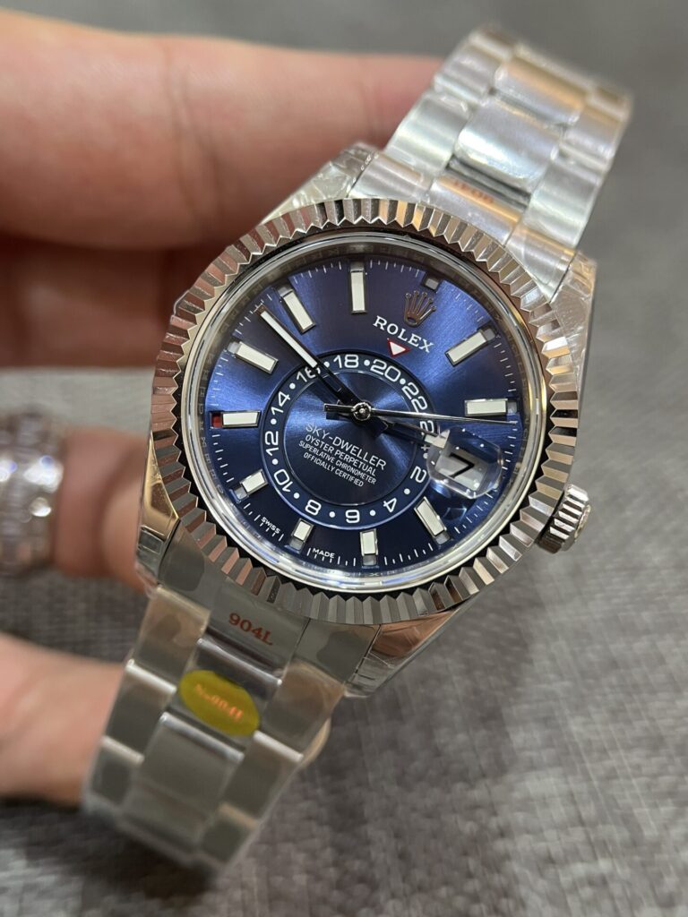 Sky-Dweller 326935 42mm Blue Dial 1:1 from Noob Factory