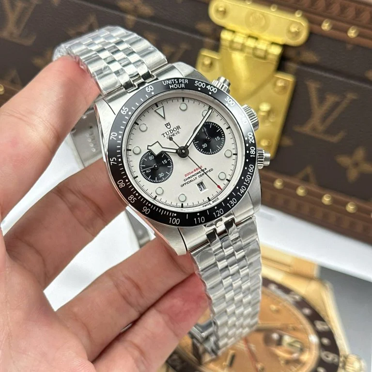 Tudor Black Bay Chronograph Super Clone