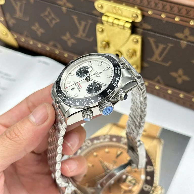 Tudor Black Bay Chronograph Super Clone