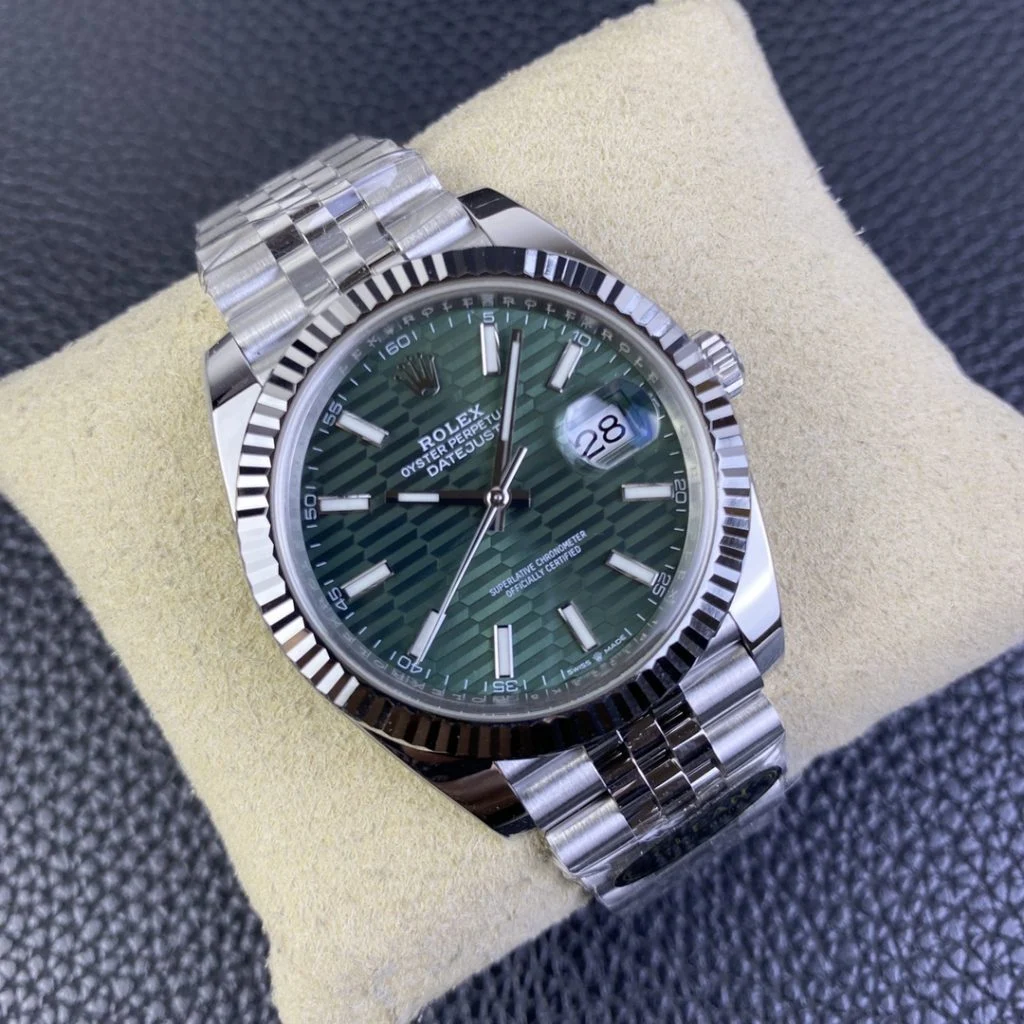 Rolex DateJust 41mm 126334-0030 Clean Factory 1:1 Green Fluted Dial on SS Jubilee Bracelet Super Clone