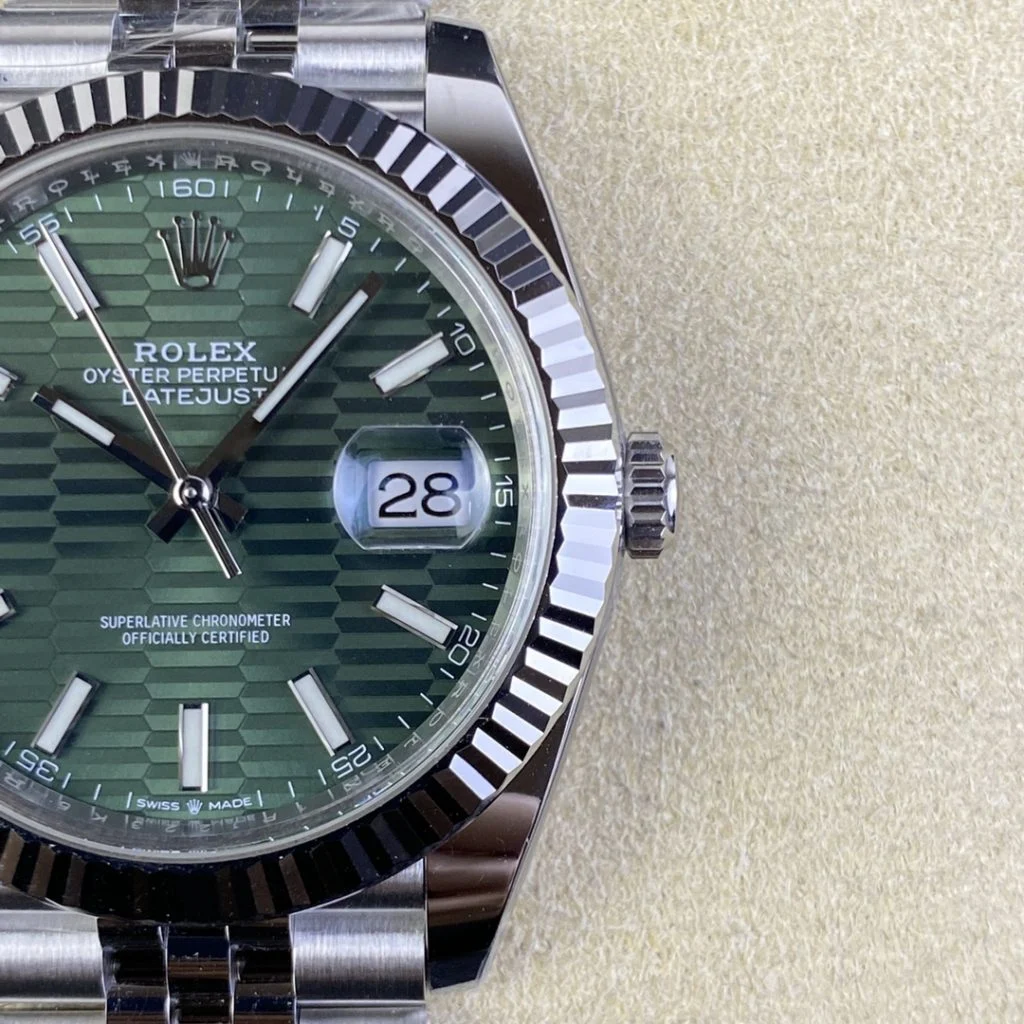 Rolex DateJust 41mm 126334-0030 Clean Factory 1:1 Green Fluted Dial on SS Jubilee Bracelet Super Clone