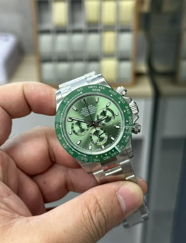 New Rolex Daytona with 4130 Movement ?C Green Dial