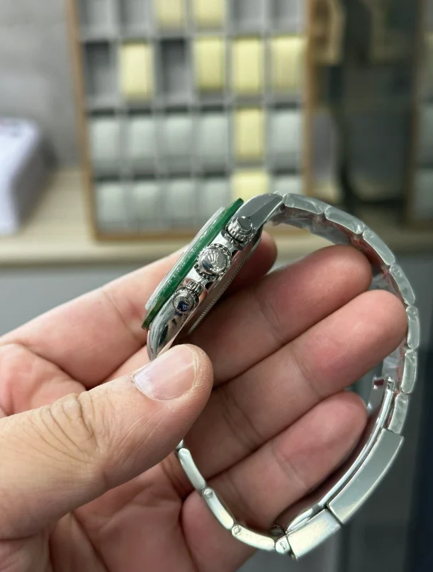 New Rolex Daytona with 4130 Movement ?C Green Dial