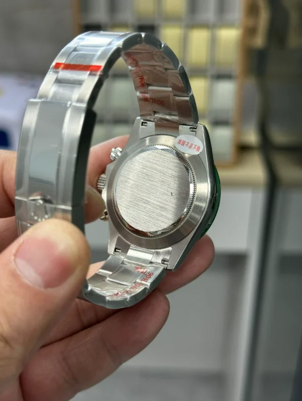 New Rolex Daytona with 4130 Movement ?C Green Dial
