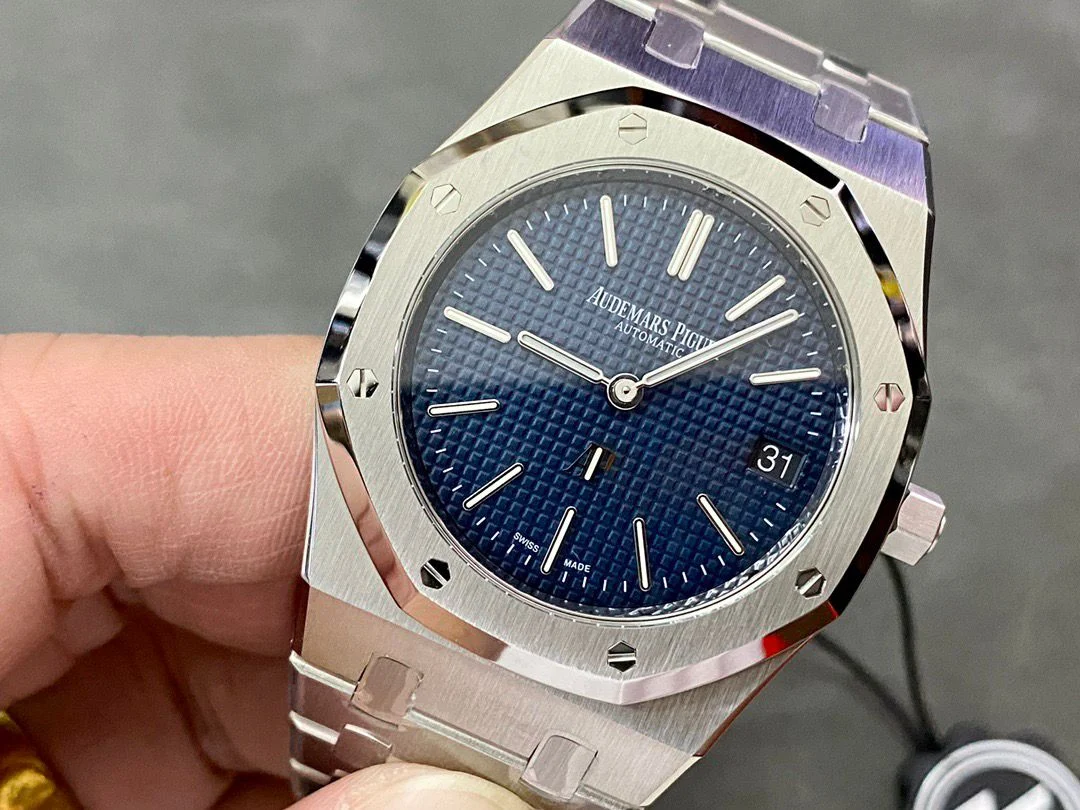 Audemars Piguet Royal Oak 16202 Blue Textured Dial Super Clone