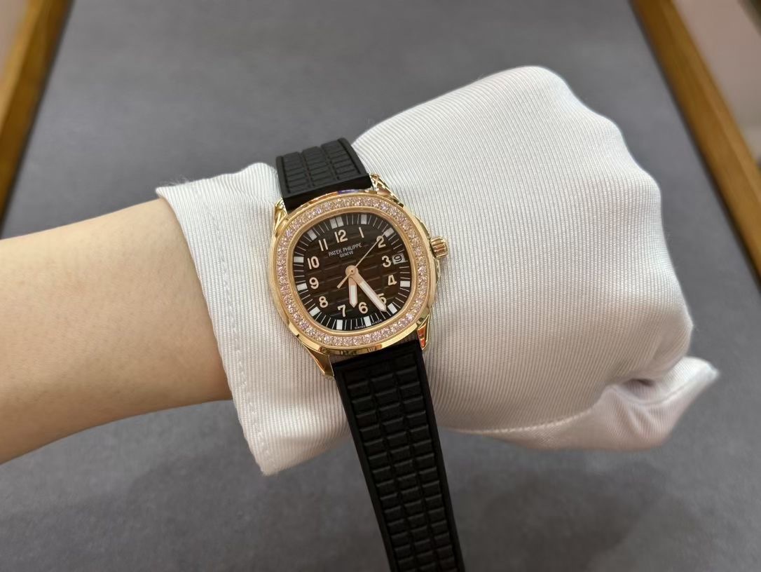 Aquanaut 5067A RG PPF 1:1 Best Edition Black Textured Dial on Black Rubber Strap Ronda Quartz