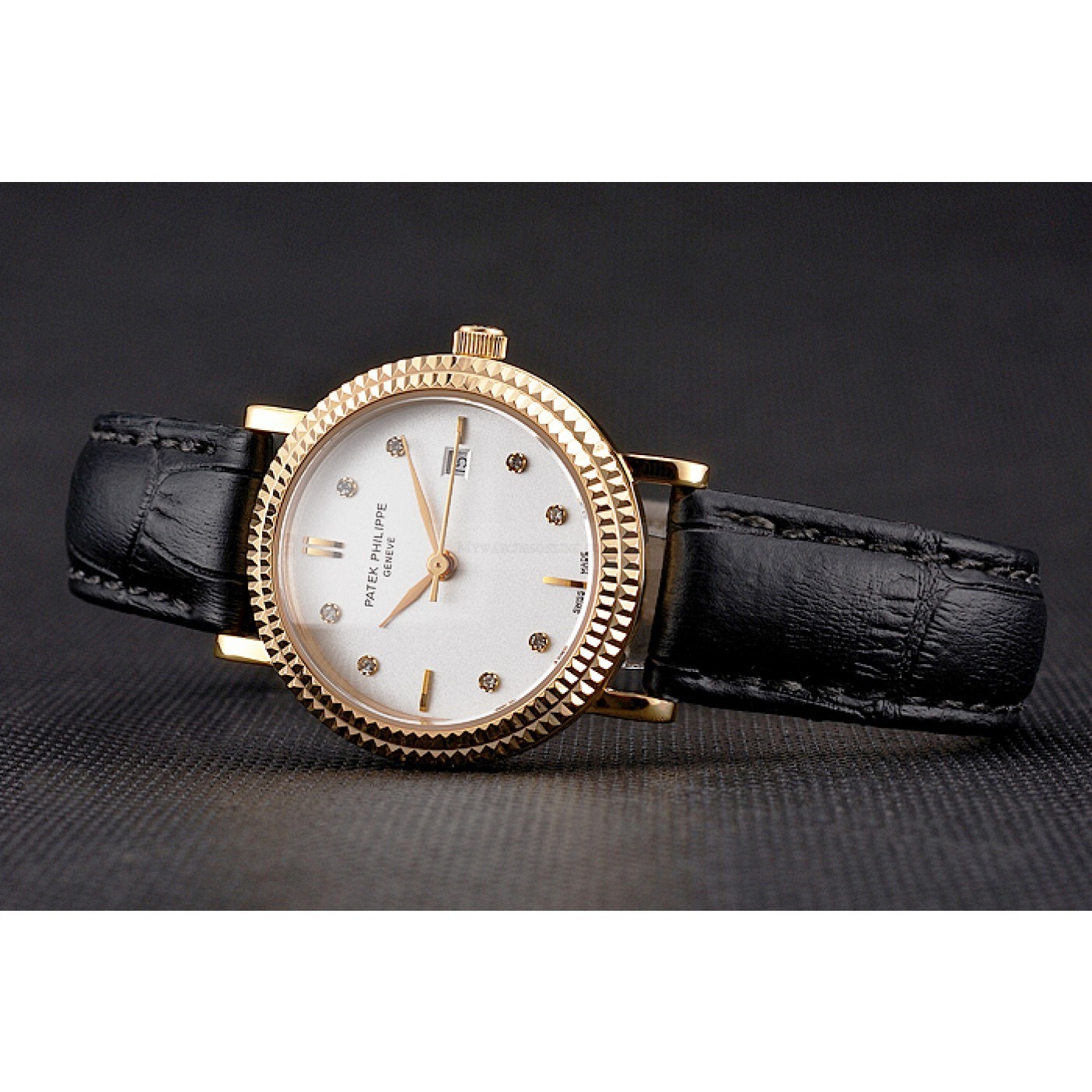 Patek Philippe Calatrava Replica Watch, Quartz, White Dial, 18k Yellow Gold, Sapphire Crystal