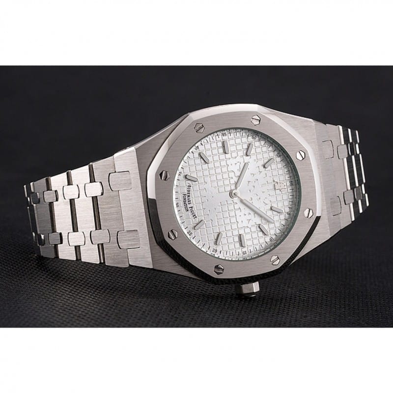 - AUDM-RO-QUARTZ-WHITE-SILVER-DIAL-50X40MM Watch