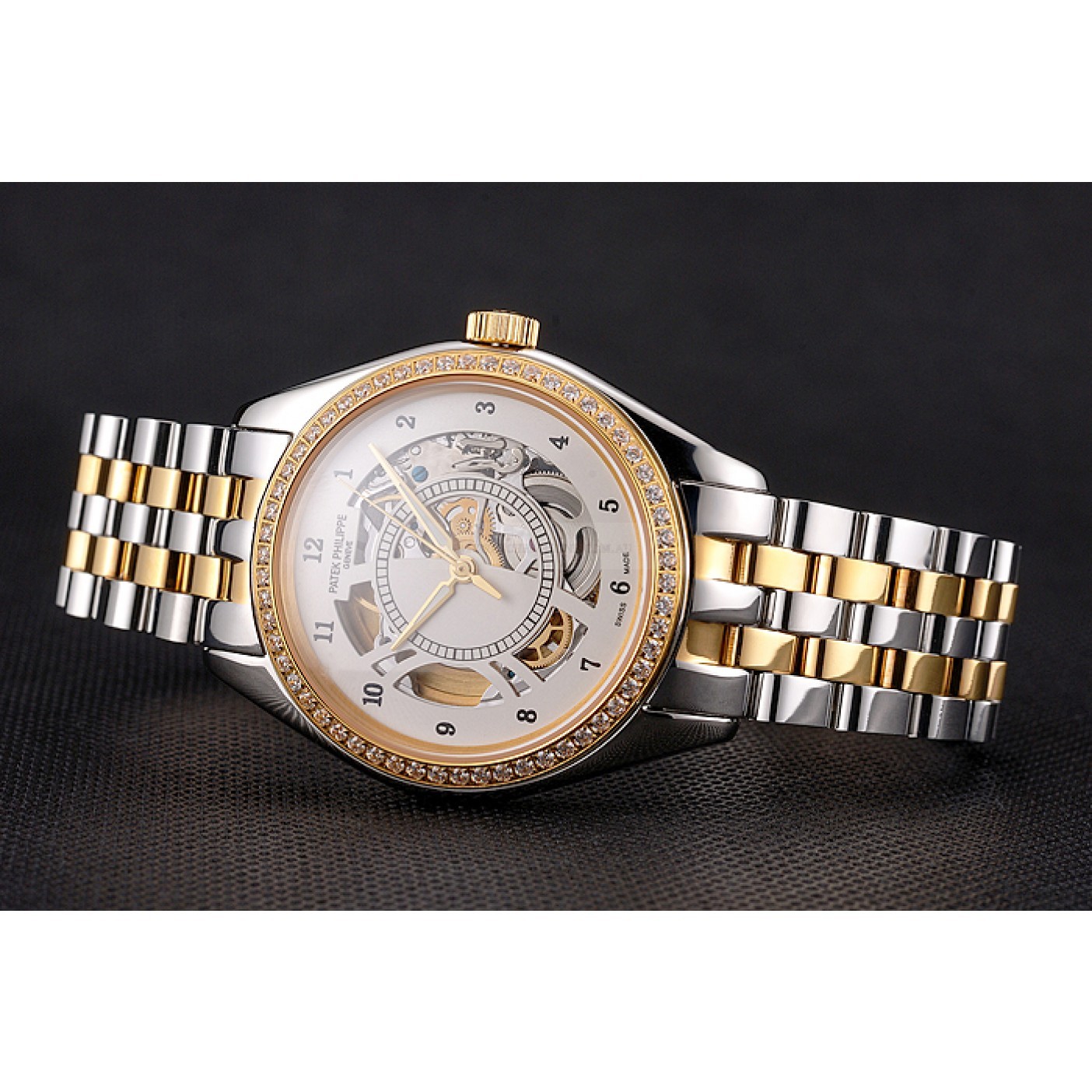 Patek Philippe Calatrava - Automatic - 48x37mm - Polished Stainless Steel - Diamond Bezel - 18k
