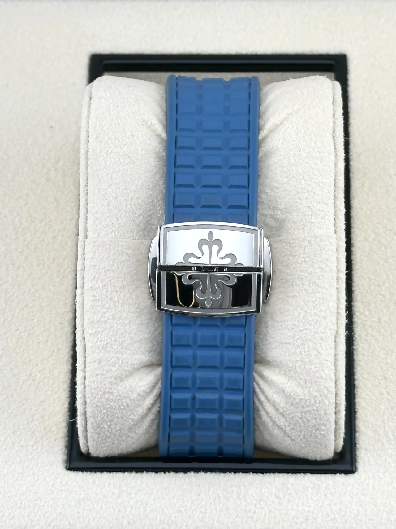 Aquanaut 5067A SS PPF 1:1 Best Edition Blue Textured Dial on Blue Rubber Strap RONDA Quartz