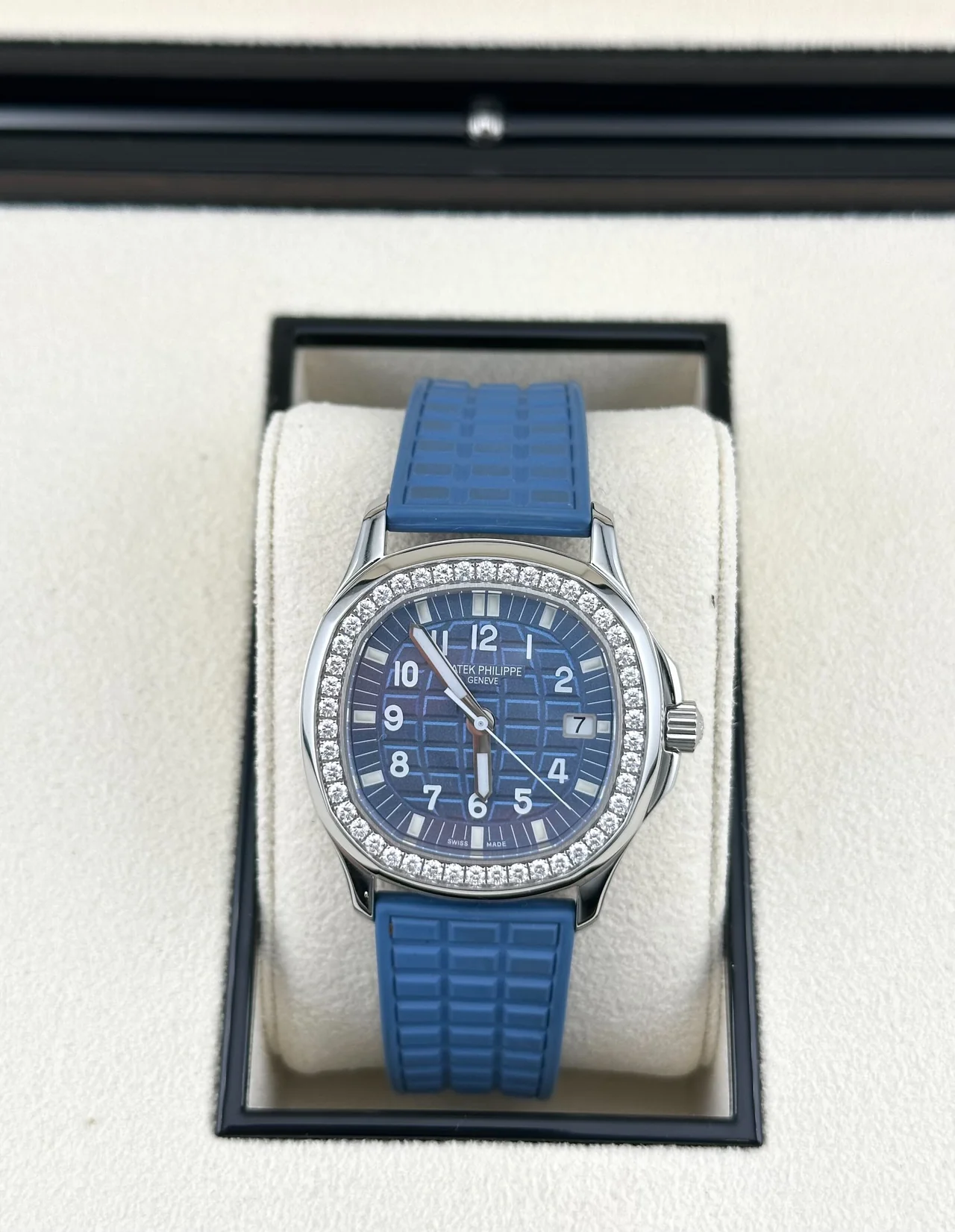 Aquanaut 5067A SS PPF 1:1 Best Edition Blue Textured Dial on Blue Rubber Strap RONDA Quartz