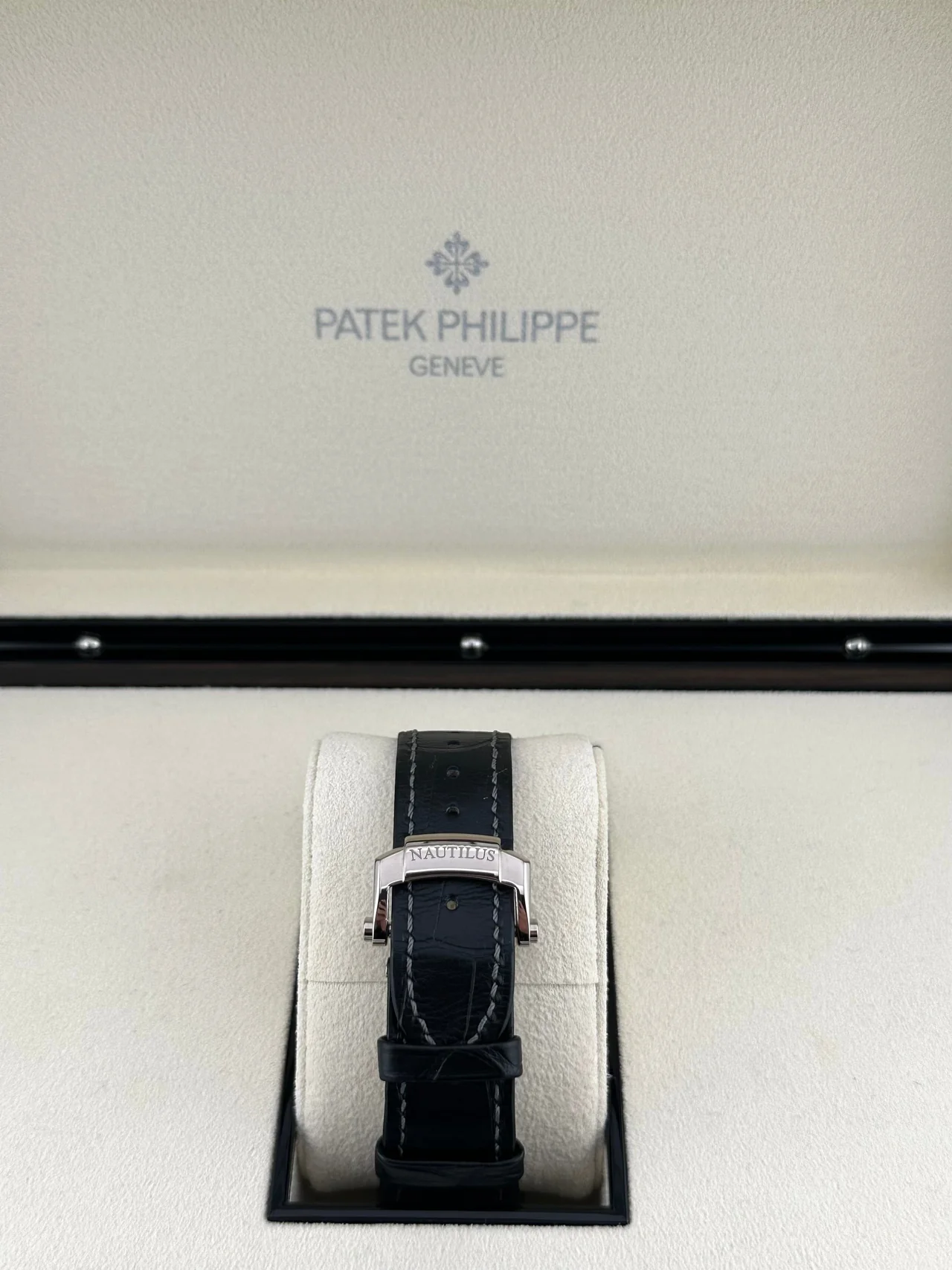 Nautilus 5711 40mm 3KF 1:1 Best Edition Grey Dial on Black Leather Strap A324 Super Clone