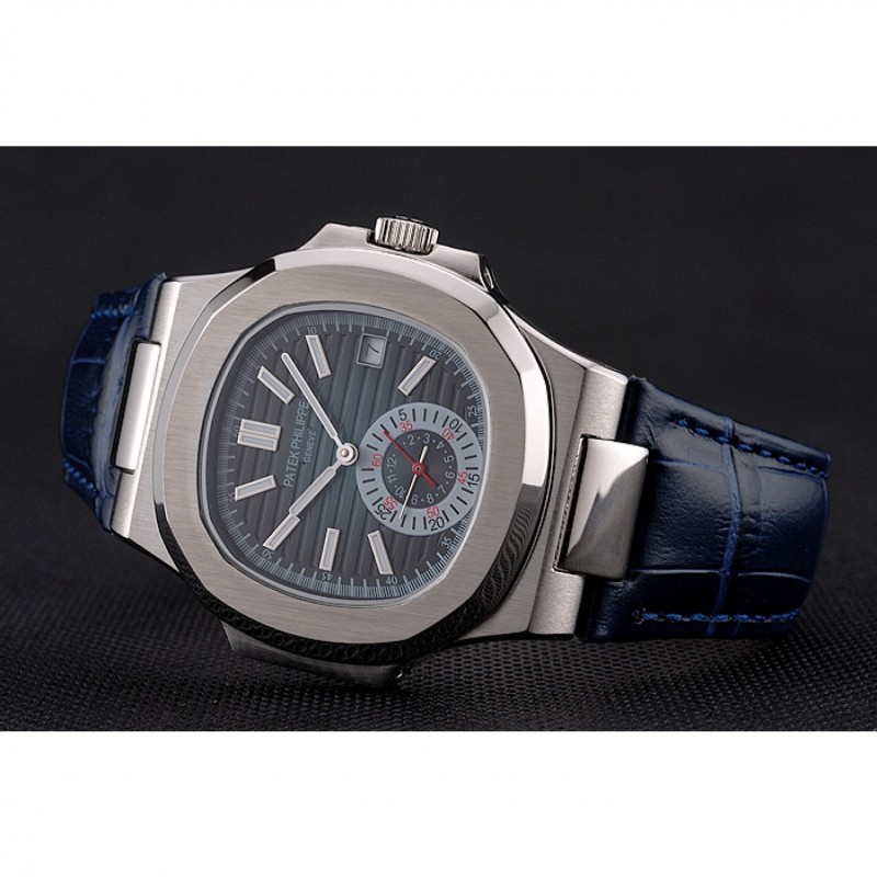 Patek Philippe Nautilus - Automatic - Brushed Steel Case - 15202ST.OO.1240ST.01 - Men's Watch